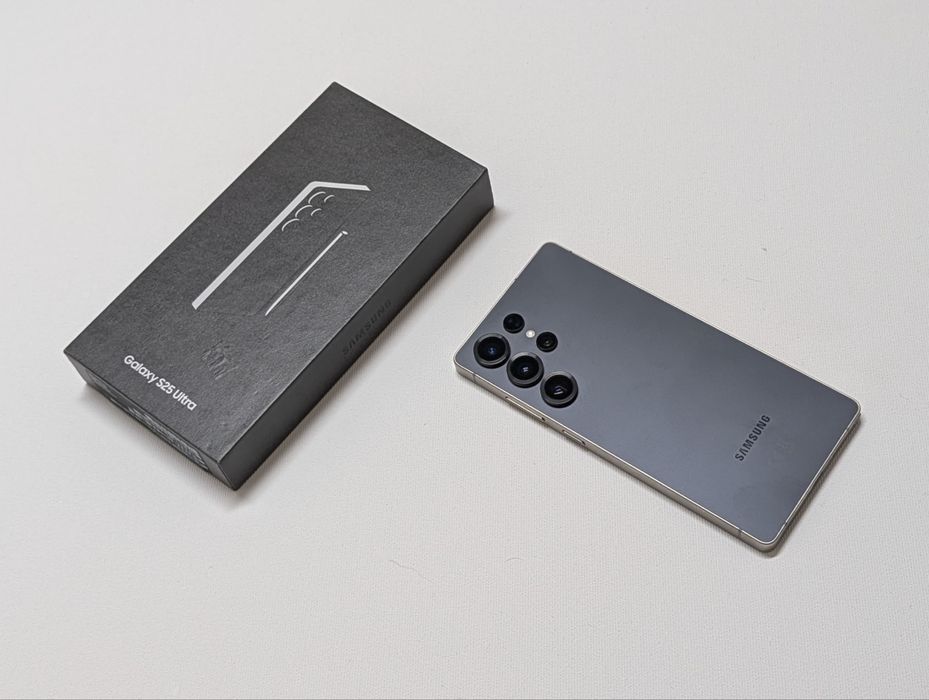 Samsung Galaxy S25 Ultra - 12/256Gb - Preto