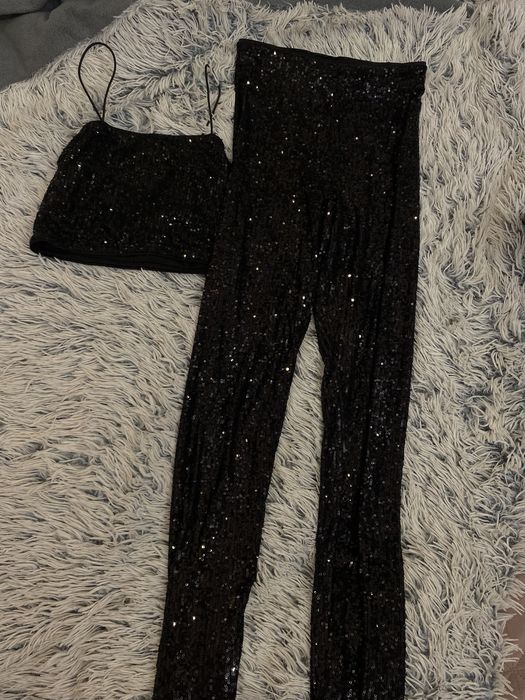 Чорний костюм  H&M із блискітками розмір xs на зріст 160, ціна 940грн