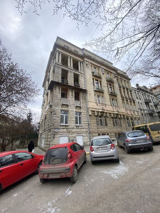Продаж квартири класу люкс по вул.Коциловського 15