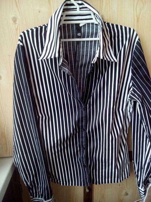 Четыре женские рубашки