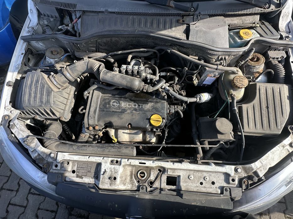 Opel Combo 1.4 benzyna 2010 w całości na części