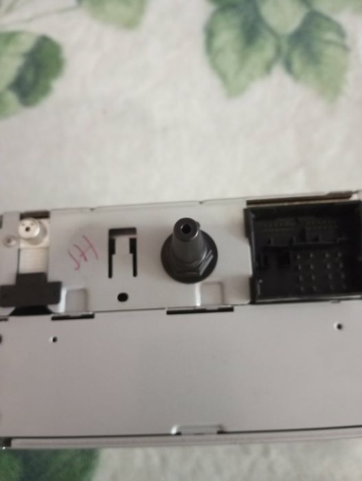 Продам магнитолу в отличном состоянии