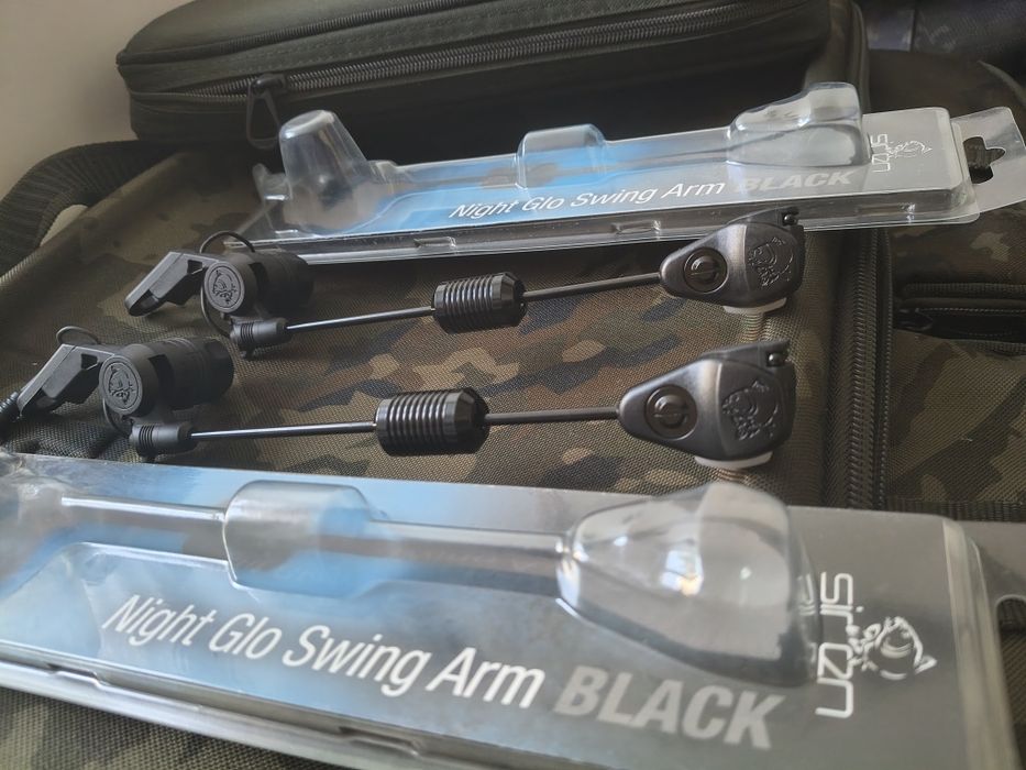 2x Nash Night Glo Swing Arm Black - swingery Led