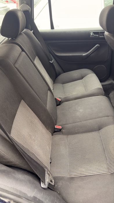 VW Golf 1.9 TDI 1999 – Gasóleo | Mecânica em bom estado | Ler anúncio