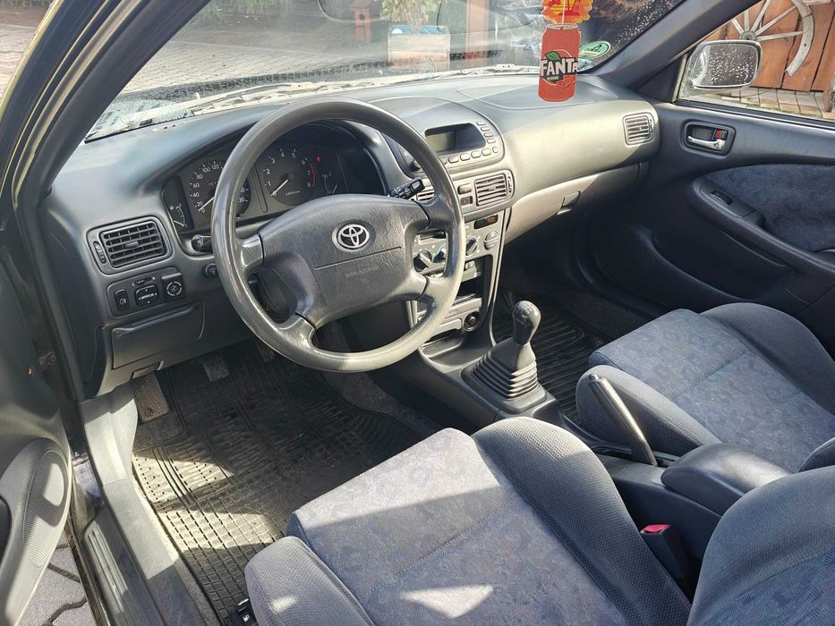 Toyota Corolla 1.4 benzyna + gaz