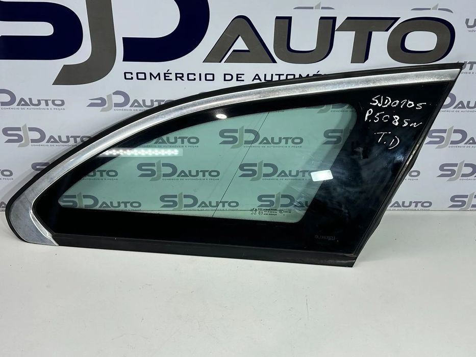 Vidro Painel Trás Direito / Esquerdo - Peugeot 508 SW I / RXH
