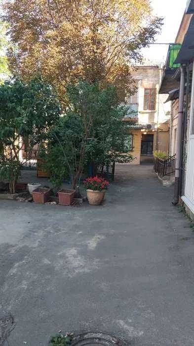 Продається 1кімнатна Нежитська