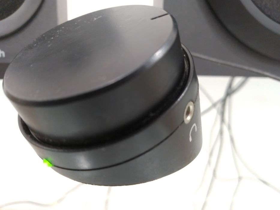 Logitech Z333 | Sistema de Som 2.1