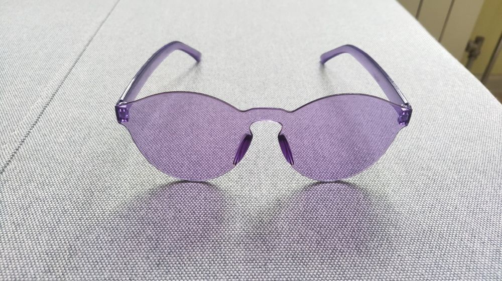 Фіолетові пластикові окуляри