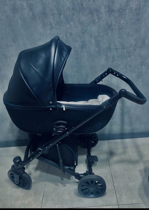 Продамо дешево вживану коляску