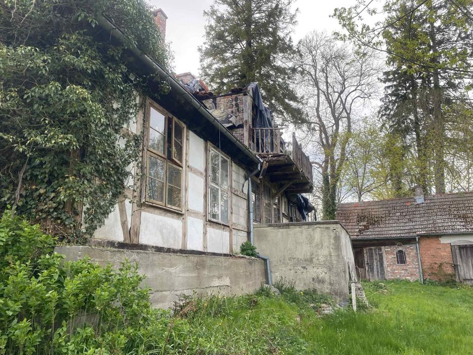 Rozbiórka domu za odzysk materiałów