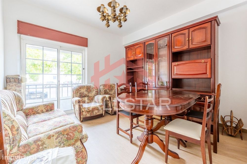 Apartamento T2 / Arrendamento / Cozinha Equipada / Mobilado / Centro C