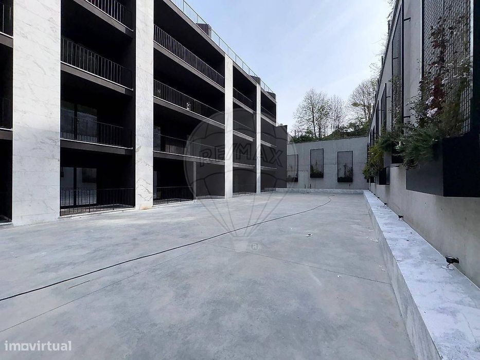 Apartamento T0 Novo Junto À Avenida Da Liberdade, Braga