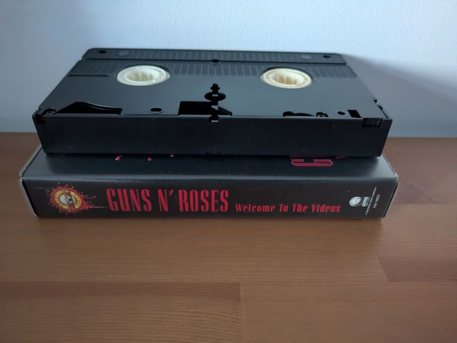 VHS " Guns N Roses - Welcome to the Videos " 1998 (Opt. Estado)