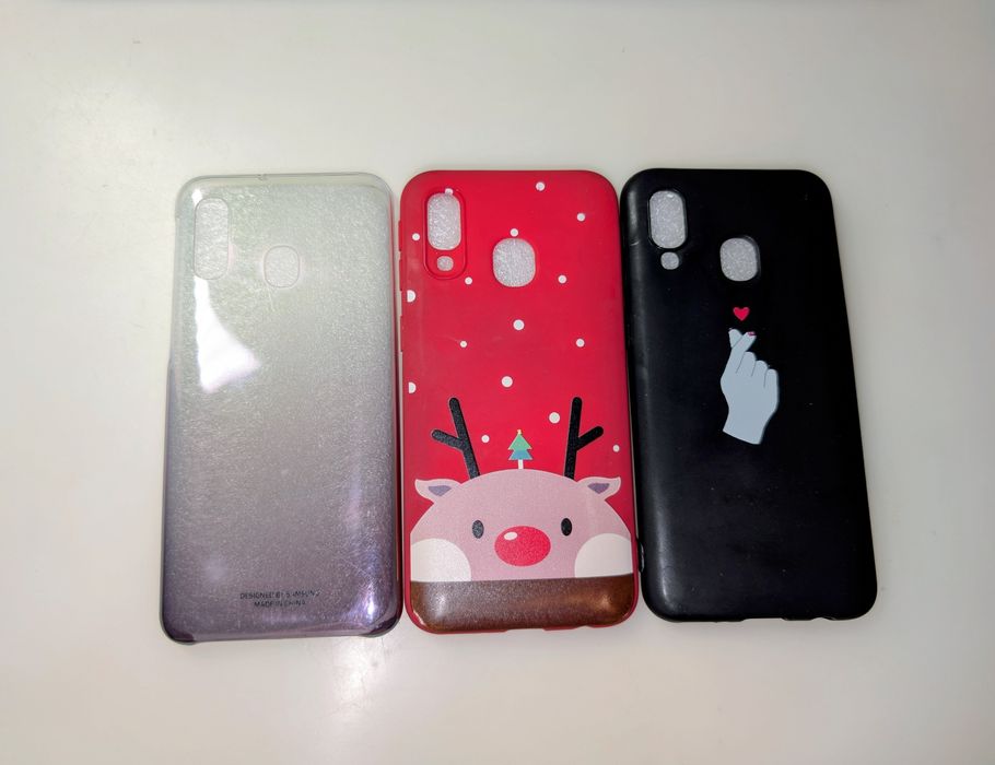 Чохли на Samsung A40