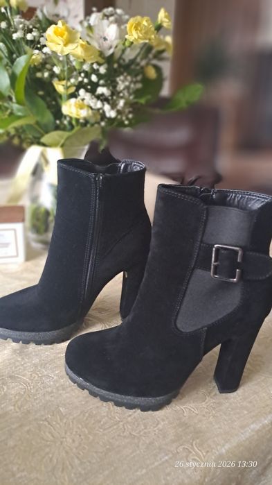 Sprzedam buty, czarne  botki damskie obcas 11cm, rozmiar.38