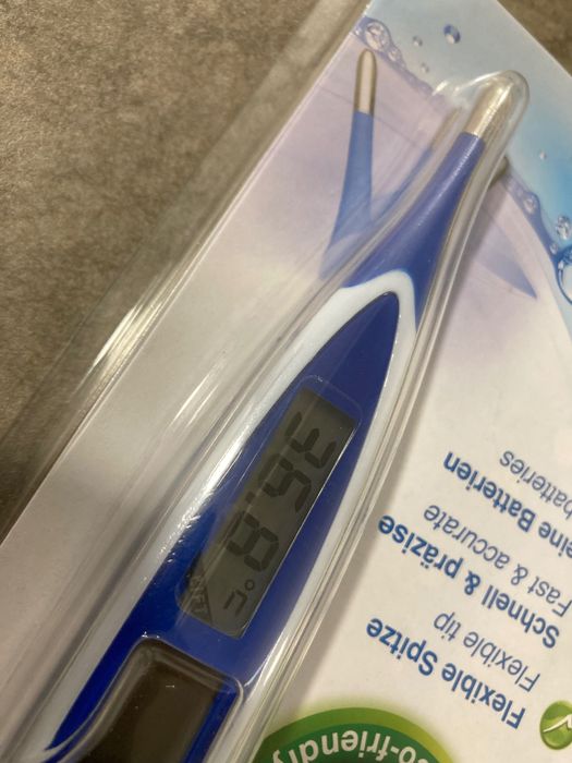 Termómetro digital clínico solar