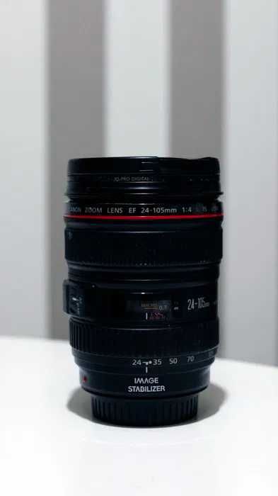 Lente Canon EF 24-105 f/4L IS USM excelente estado + bolsa