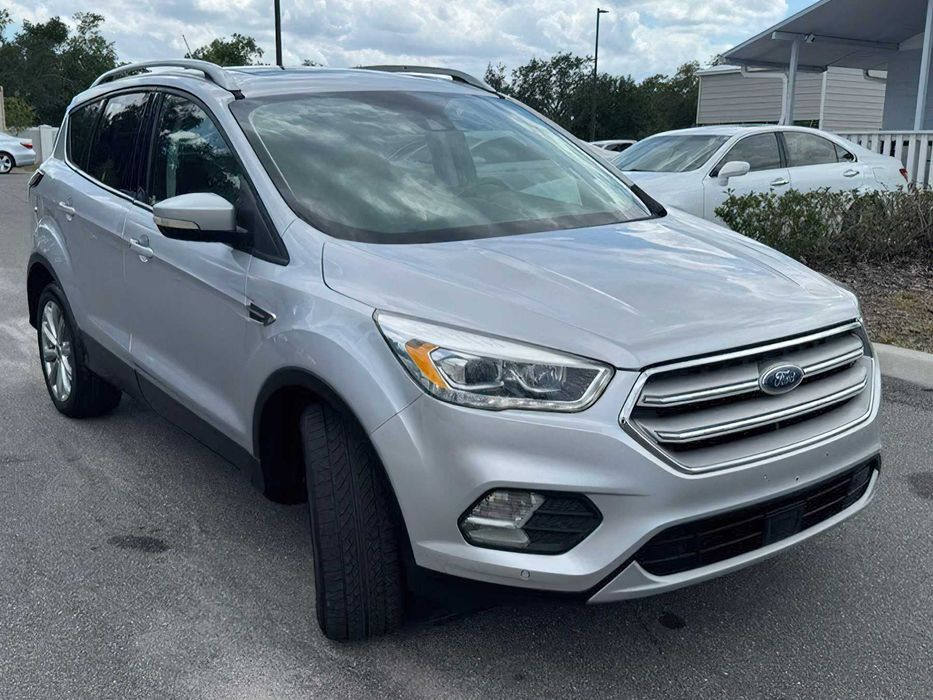 Ford Escape Titanium      2018
