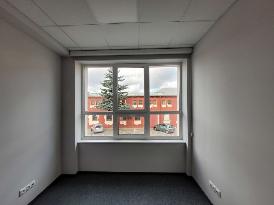 Klimatyzowany lokal biurowy - Centrum Wrocławia - 17 m2 .