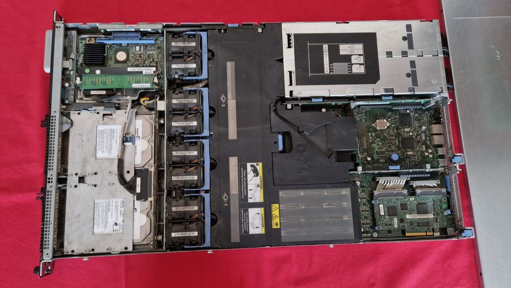 Dell serwer Poweredge 1950  Intel