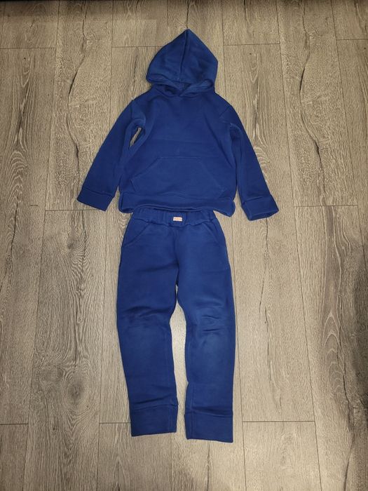 Дитячий  спортивний костюм