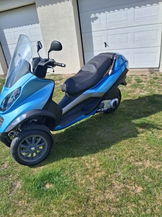 Skuter Piaggio MP3 250cm Ładny