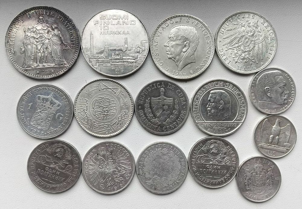Продам різноманітні срібні монети