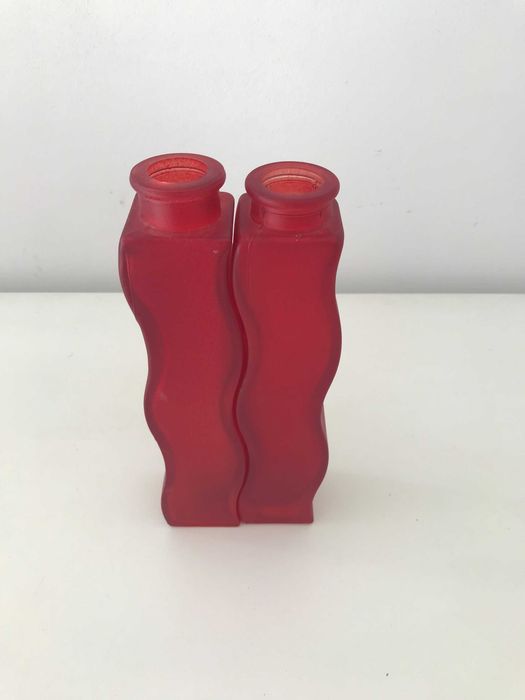 Conjunto Vintage 2 Vasos Vidro Vermelho IKEA Skamt Ondulado