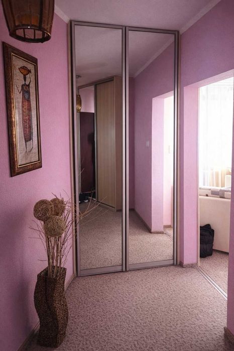 Продається 1-кімнатна квартира, просп. Василя Порика 9-Г (Виноградар)