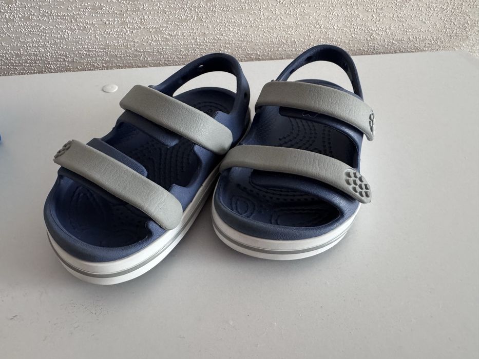 Сандалі crocs c6 22-23 розмір