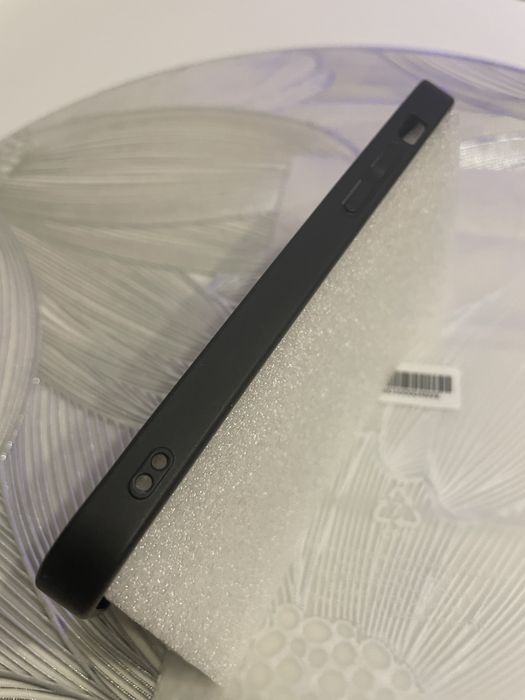 Чехол на айфон 12