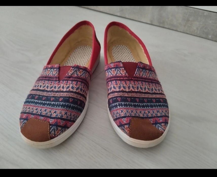 # Alpercatas multicolor