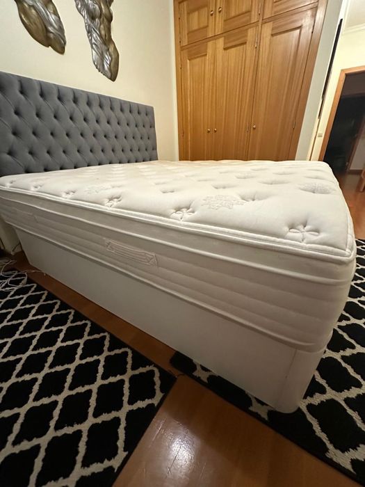 Cama de casal com baú - 180x200