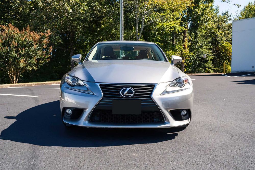 Lexus IS 300      2016
