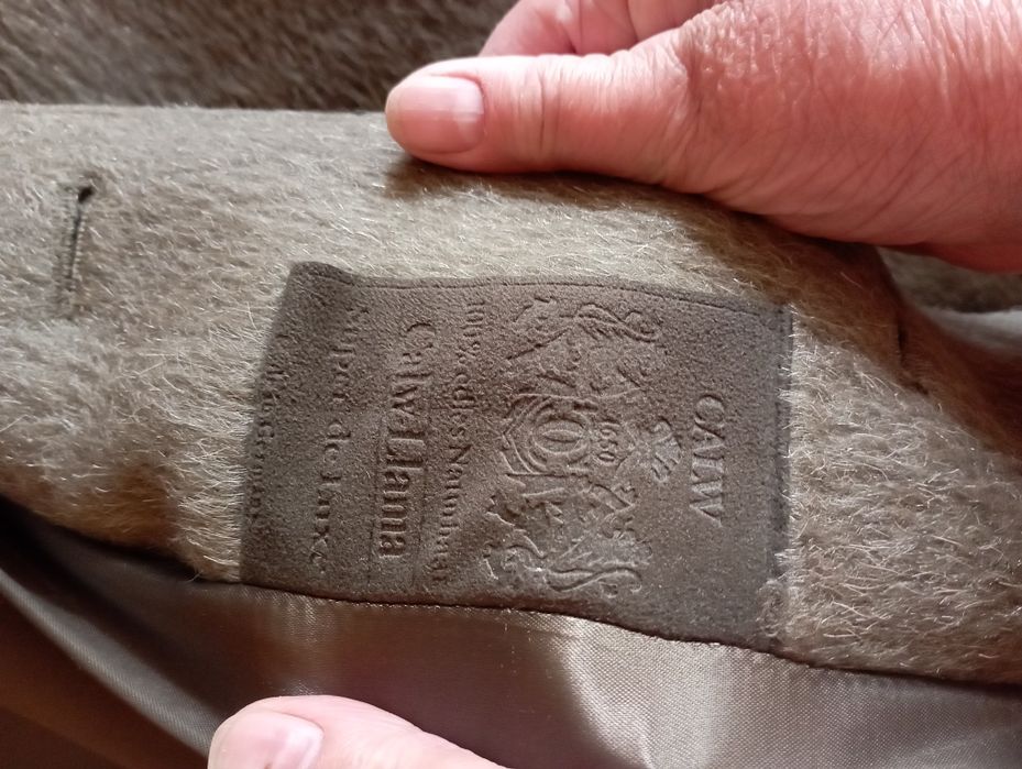 Futra  po 50 zł każde