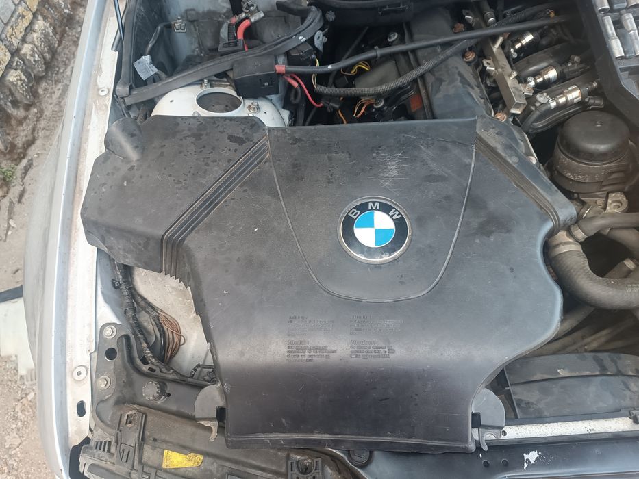 Pokrywa silnika BMW