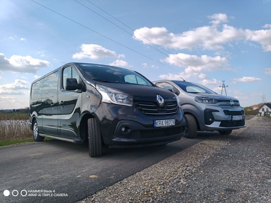 Wypożyczalnia/Wynajem Busów 9-Osobowych