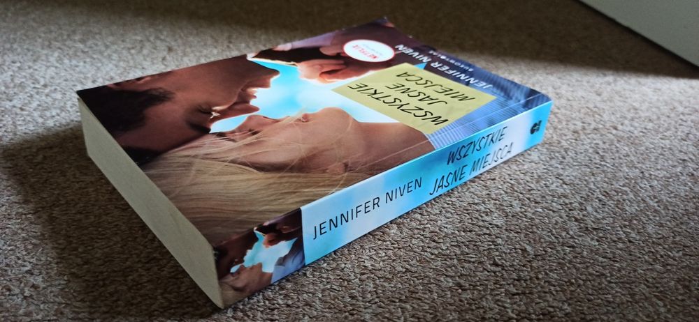 Wszystkie jasne miejsca - Jennifer Niven - poruszająca piękna opowieść