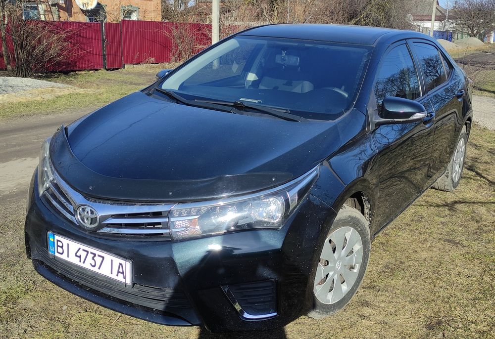 Продам Toyota Corolla 1.33 (2013)