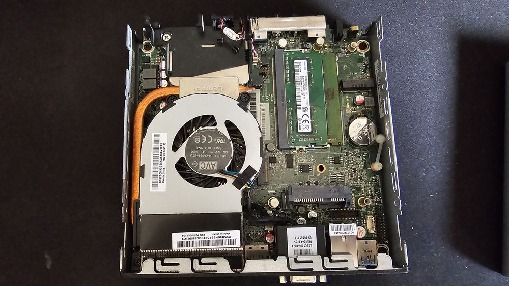 Lenovo ThinkCentre M900 Tiny | i5-6600T | 16GB RAM | SSD 256GB