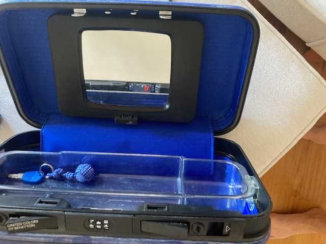 Maleta da mão de viagem - United Colours of Benettom