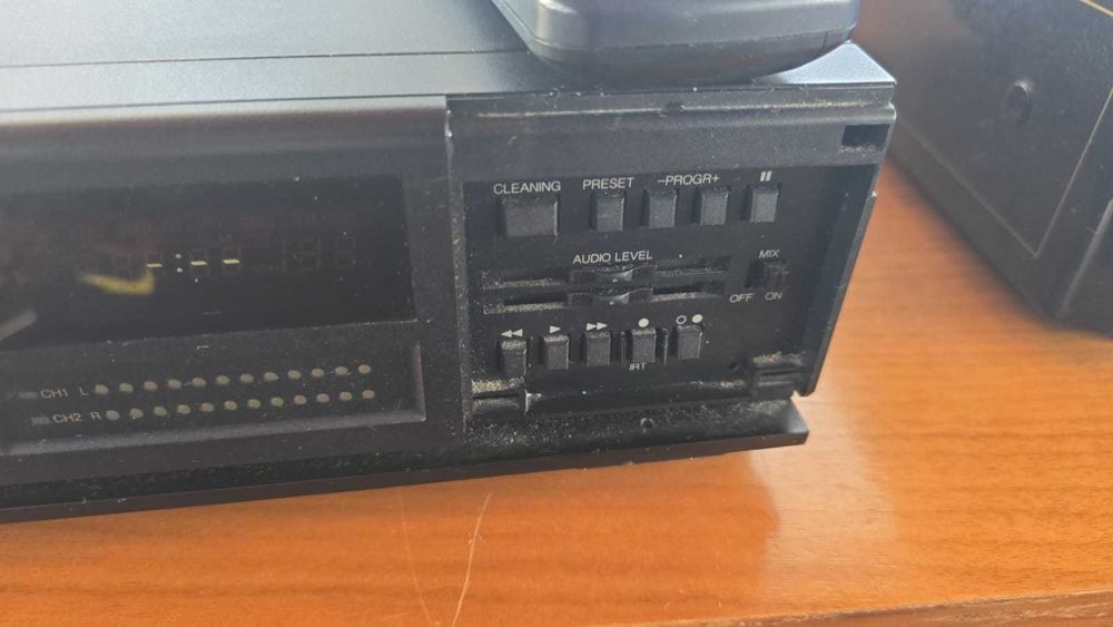 Leitor de VHS Revox H30