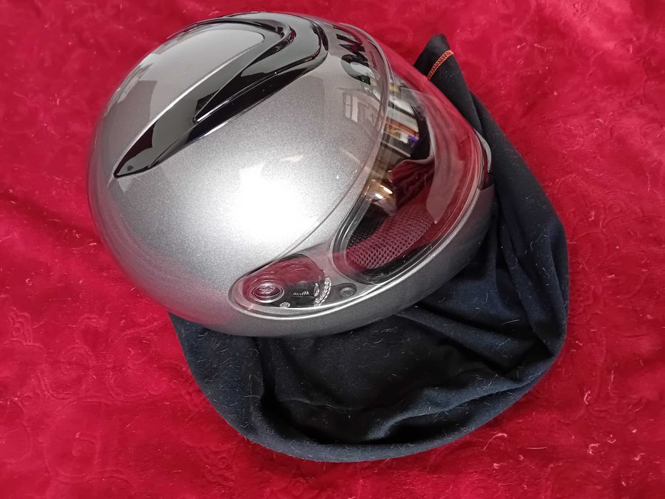 Capacete integral marca NAU