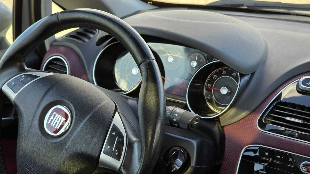 Fiat Punto Evo, 2010 rok, 1.4 beznyna 105KM, szyberdach, klimatronik