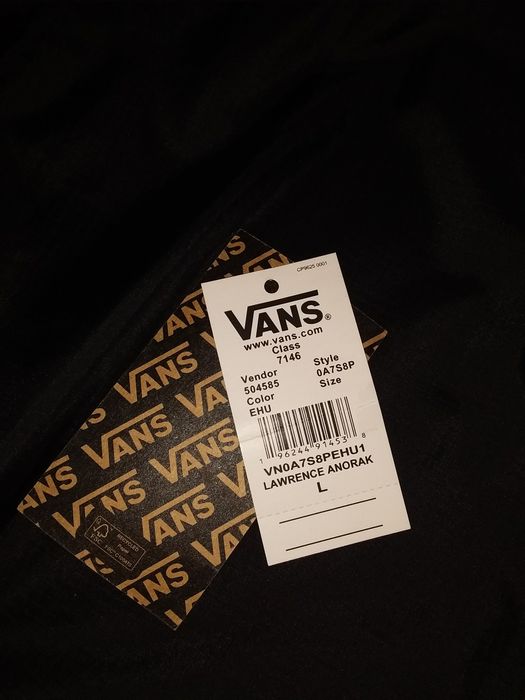 Срочно куртка Vans покупали на modivo