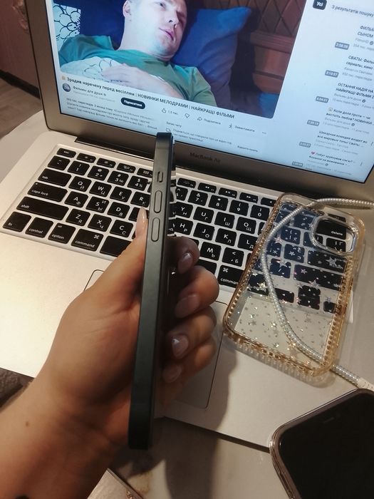 Продам айфон 14 на 128гб