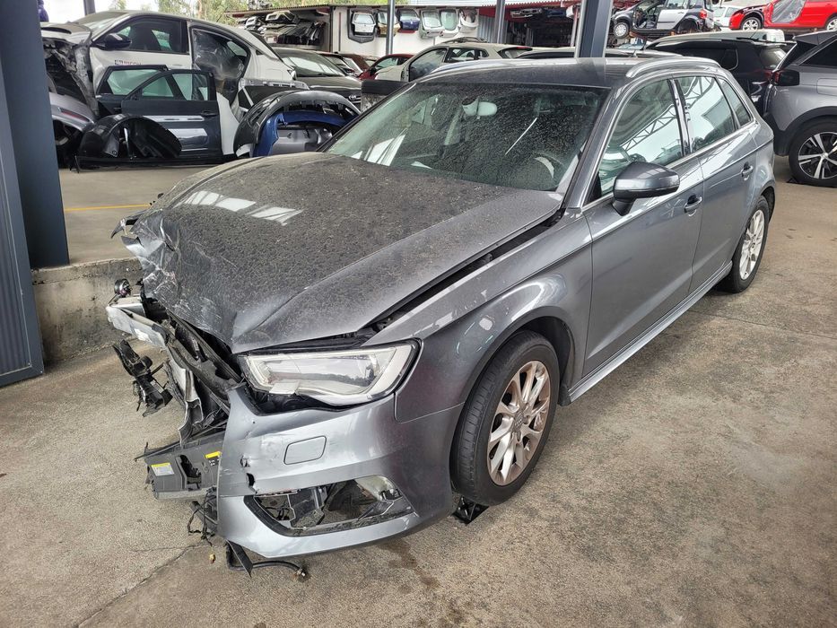 Audi A3 8v Sportback para peças