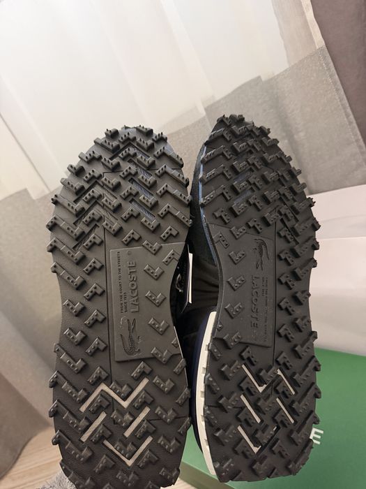 Кросівки Lacoste