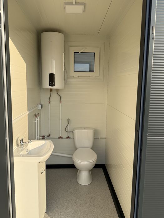 Kontener sanitarny łazienka WC natrysk socjalny prysznic toaleta kemping